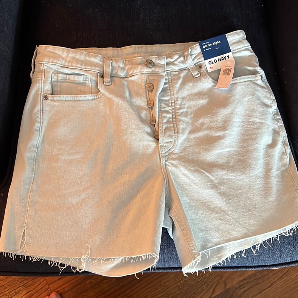 High rise denim shorts new with tags - old navy size 14